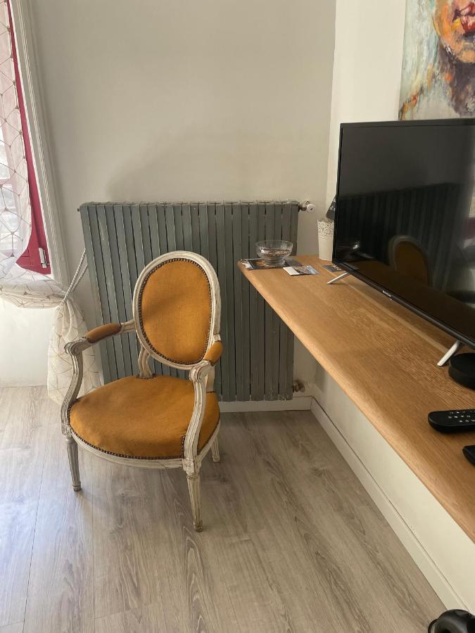 La Mascotte Bed & Breakfast Largentiere Exterior photo